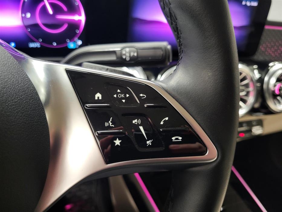 MERCEDES-BENZ EQB 2025