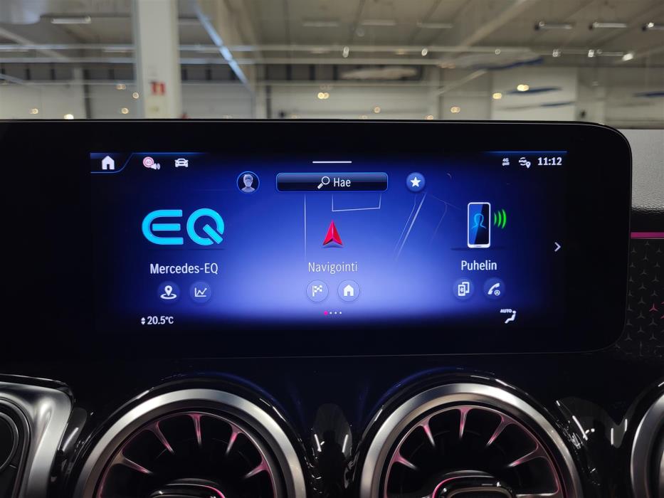 MERCEDES-BENZ EQB 2025