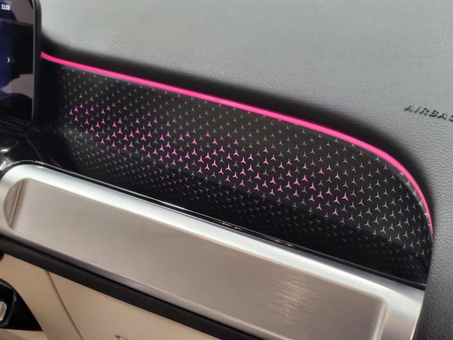 MERCEDES-BENZ EQB 2025