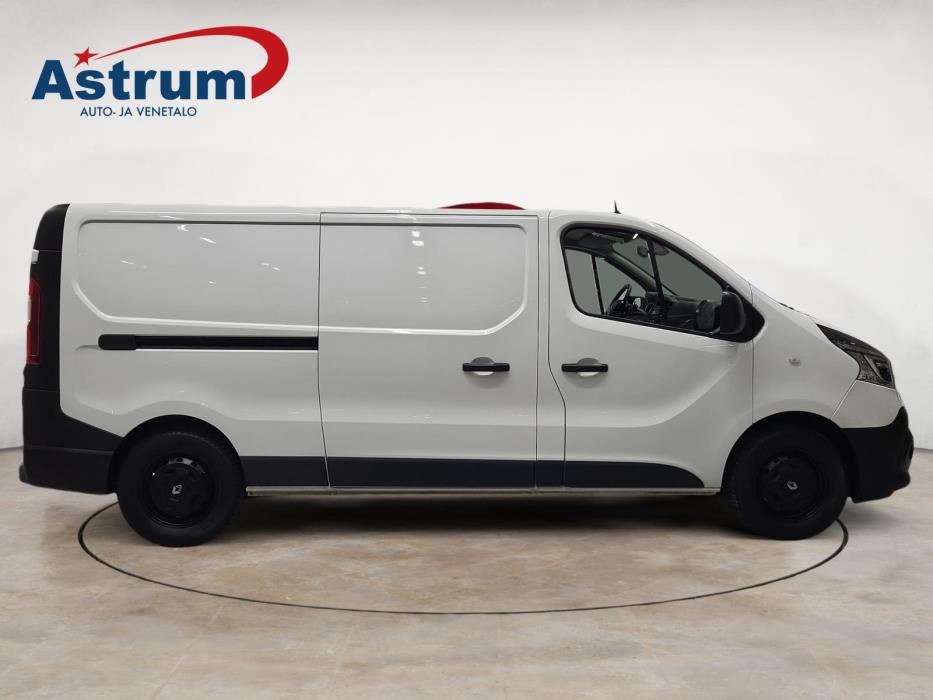 RENAULT TRAFIC 2020