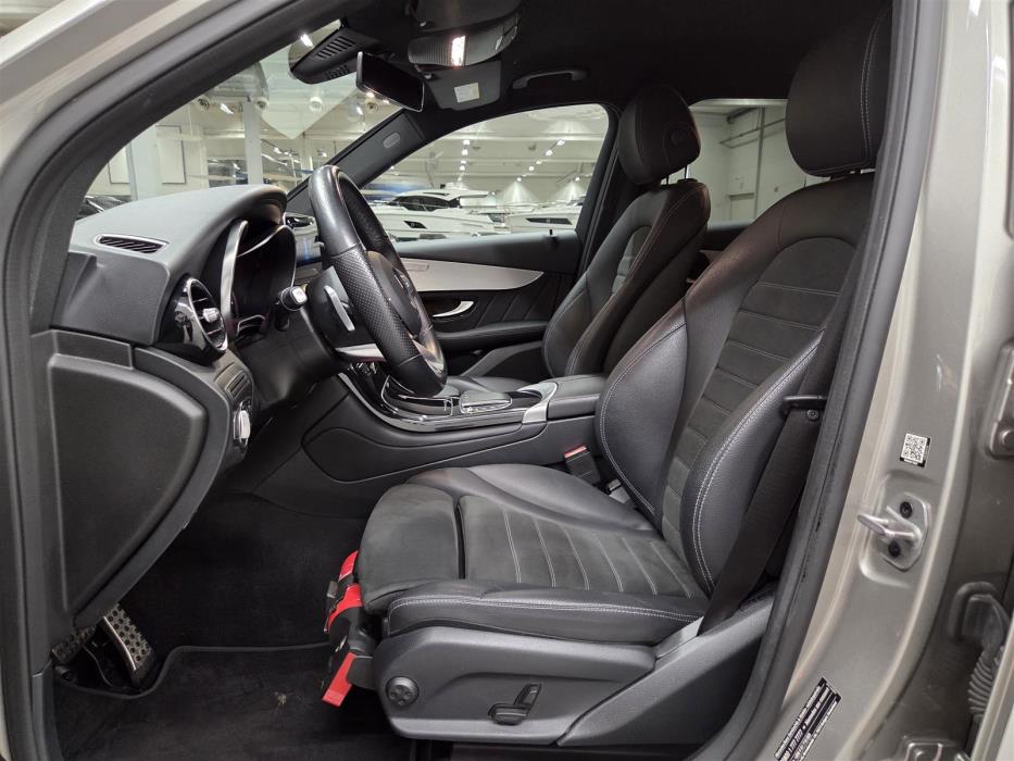 MERCEDES-BENZ GLC 2021