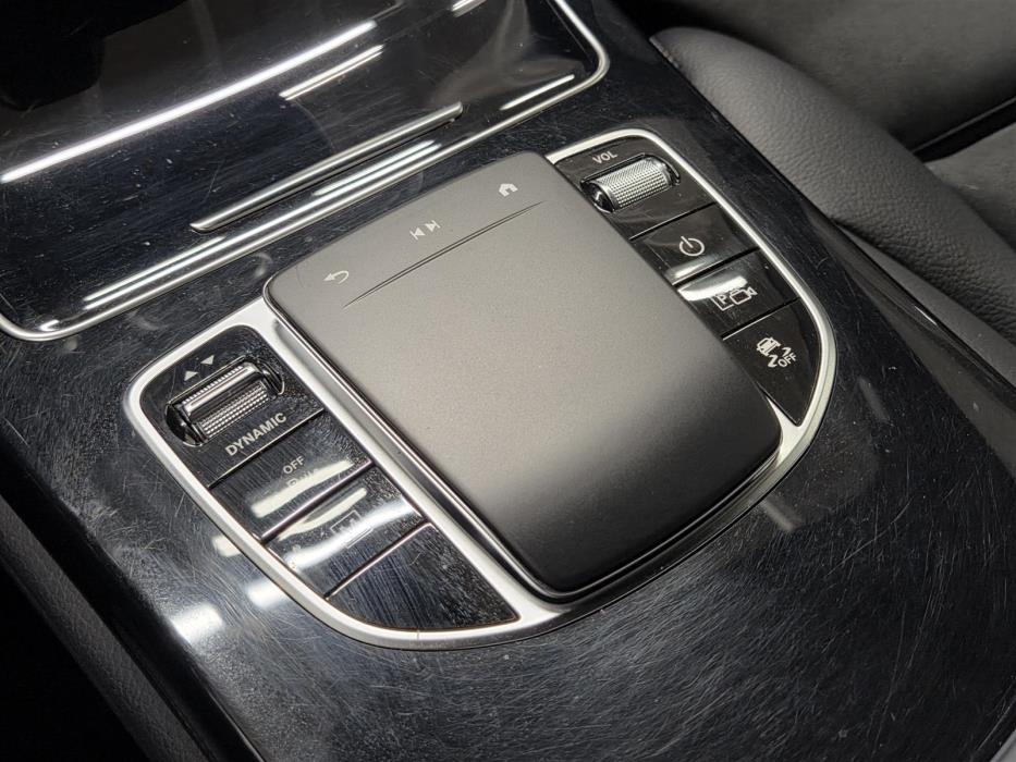 MERCEDES-BENZ GLC 2021
