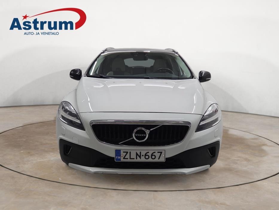 VOLVO V40 Cross Country 2017
