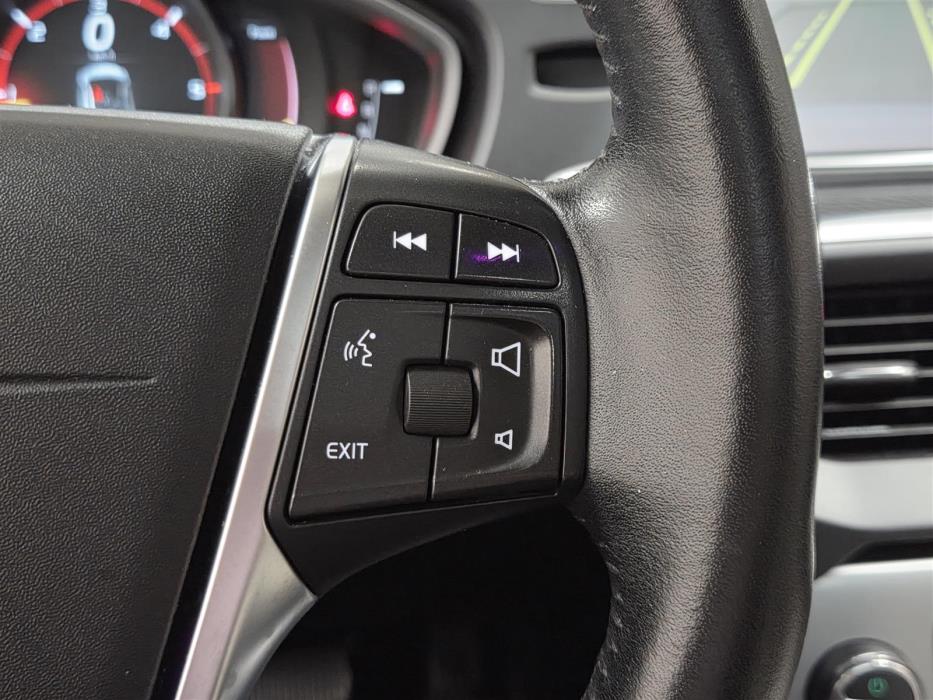 VOLVO V40 Cross Country 2017