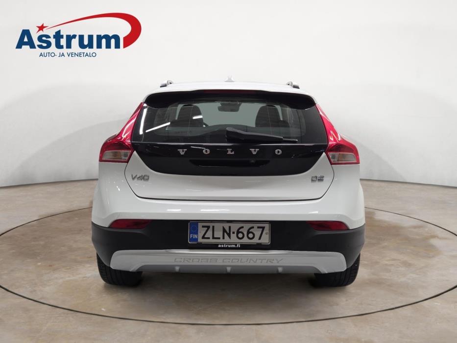 VOLVO V40 Cross Country 2017