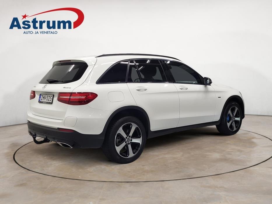 MERCEDES-BENZ GLC 2018