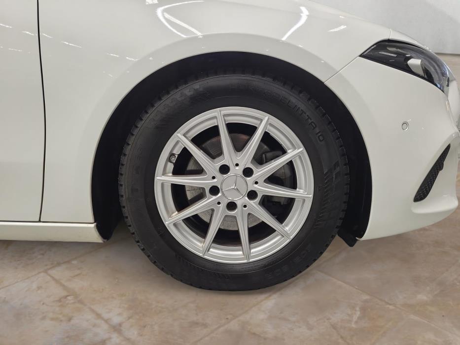 MERCEDES-BENZ A 2019