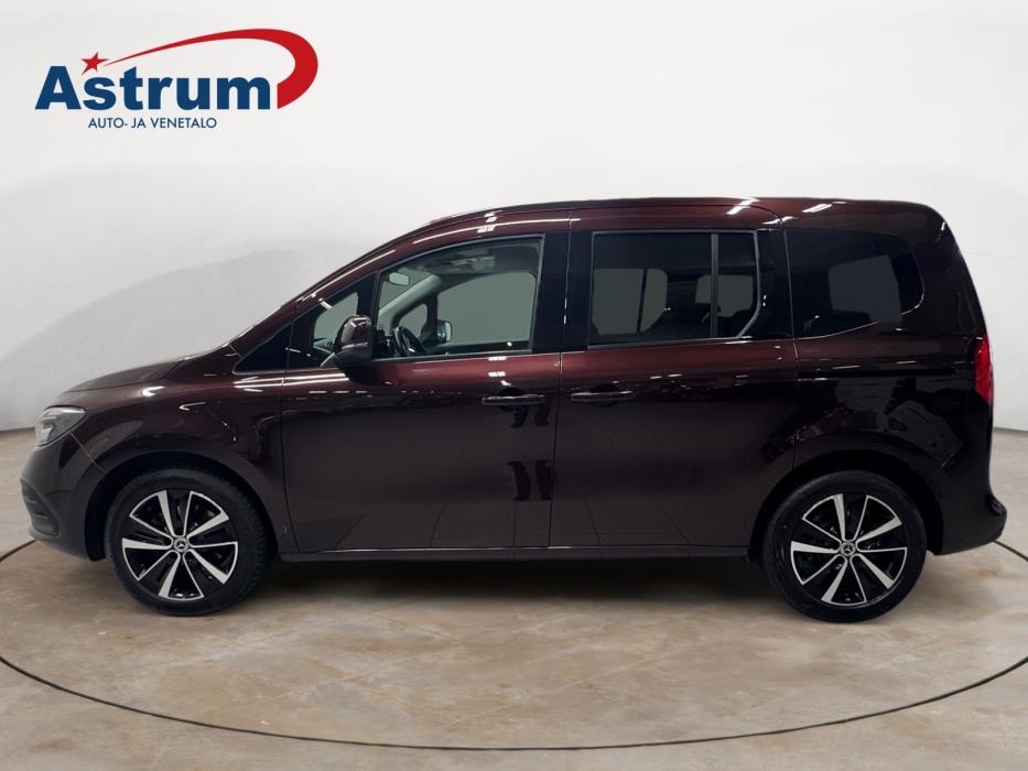 MERCEDES-BENZ T 2022