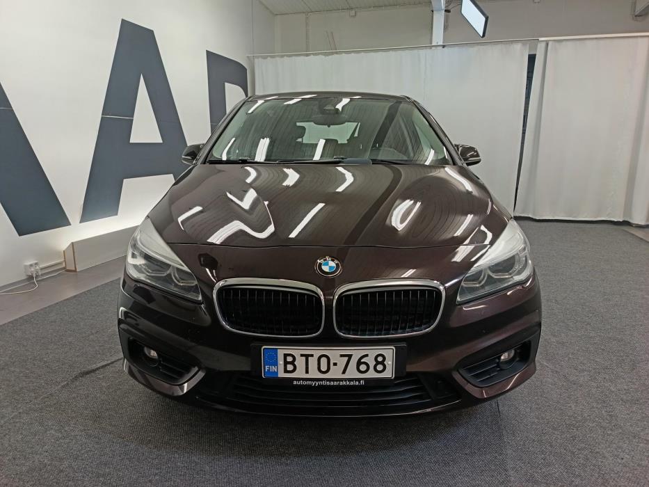 BMW 218 2016