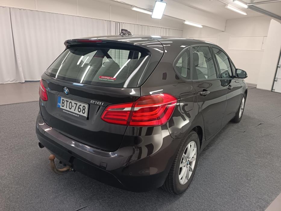 BMW 218 2016