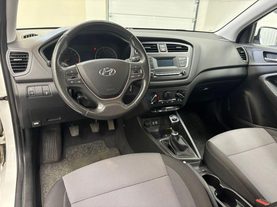 HYUNDAI i20 2019