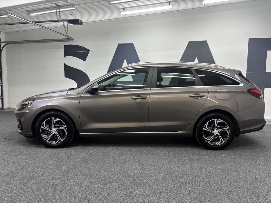 HYUNDAI i30 2022