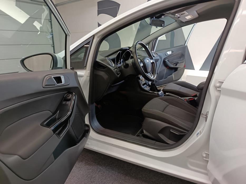 FORD Fiesta 2016