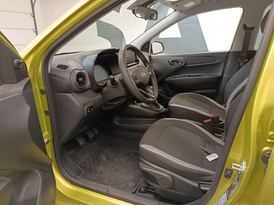 HYUNDAI i10 2025