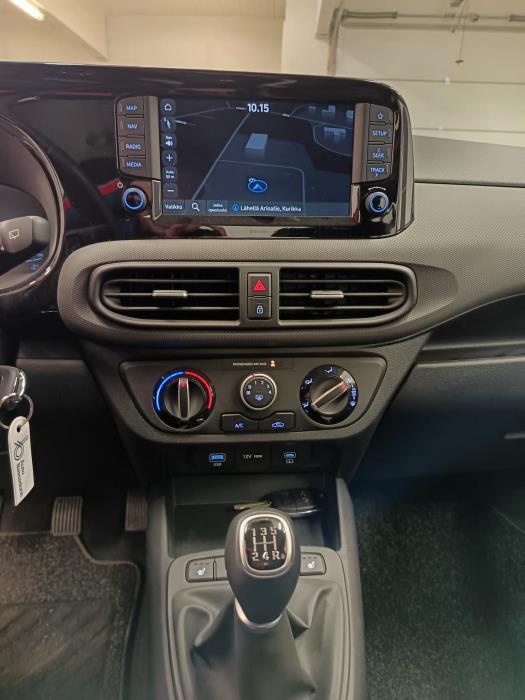 HYUNDAI i10 2025