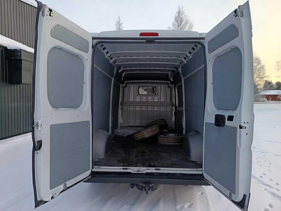 PEUGEOT Boxer 2023