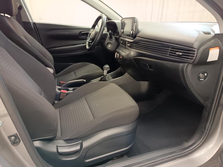 HYUNDAI i20 2022