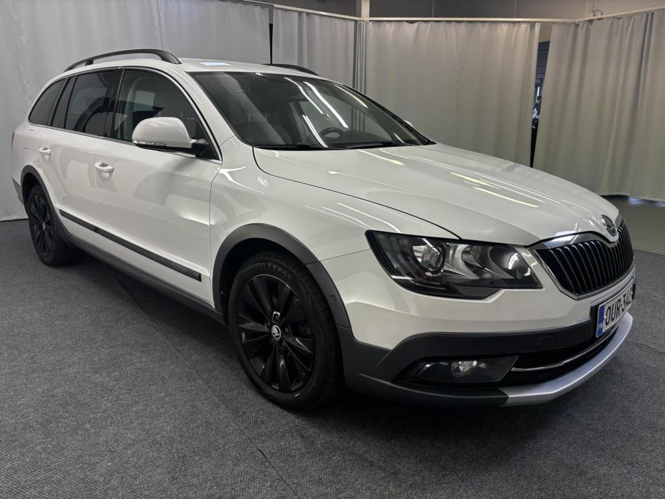 SKODA Superb 2014