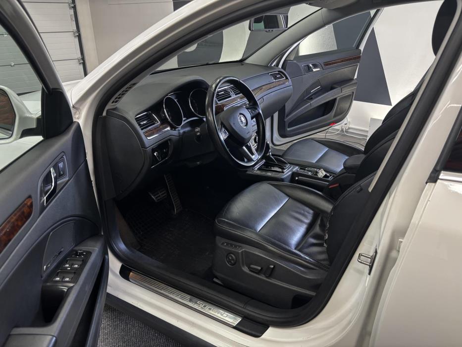 SKODA Superb 2014