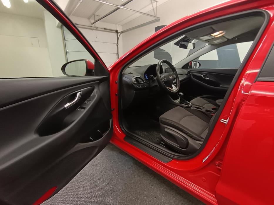 HYUNDAI i30 2021