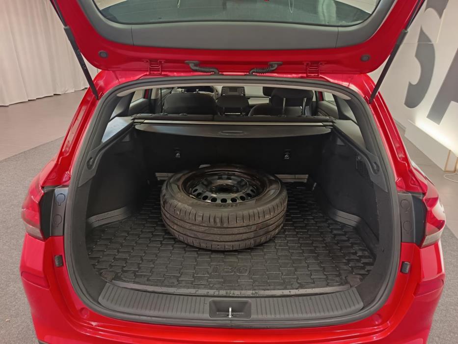 HYUNDAI i30 2021