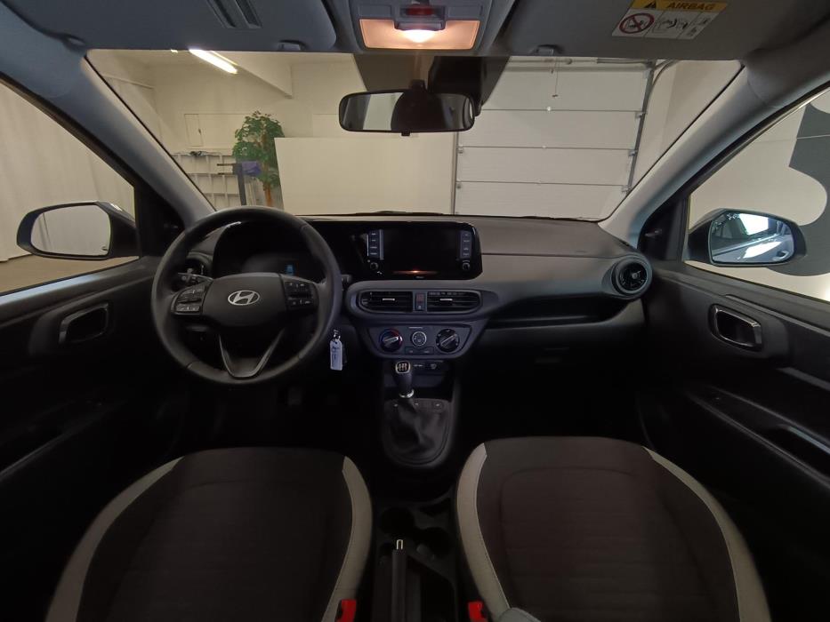 HYUNDAI i10 2024