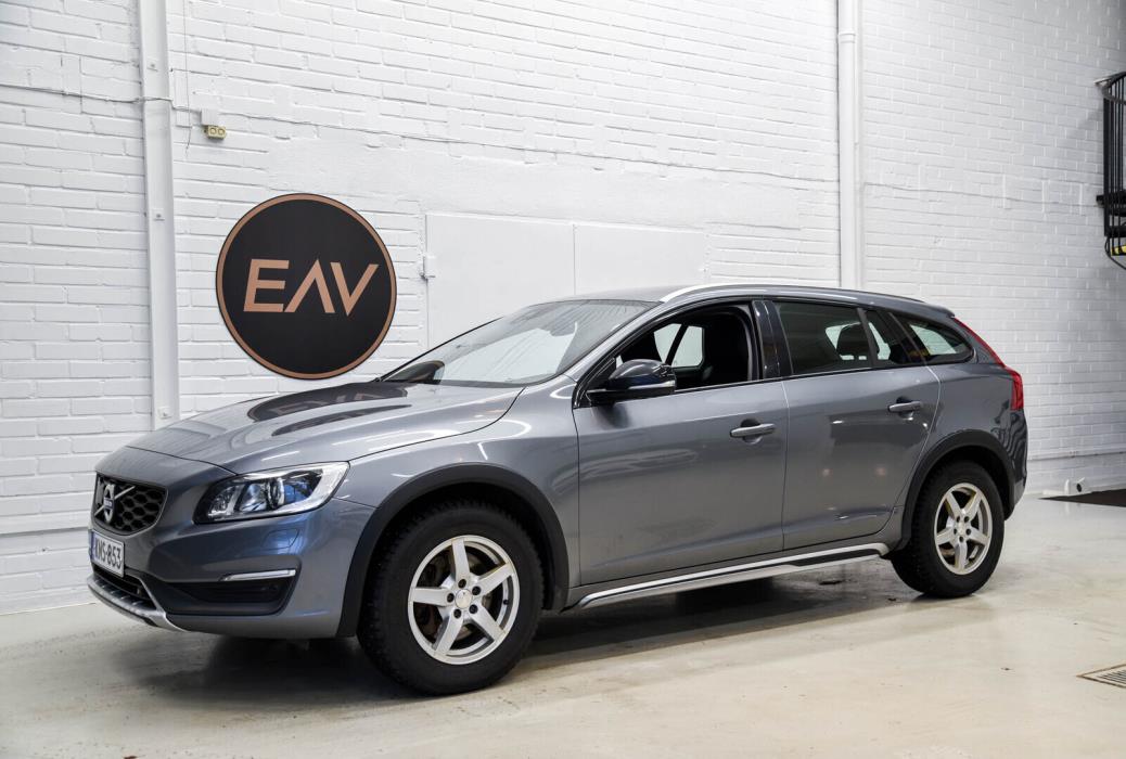 VOLVO V60 Cross Country 2016