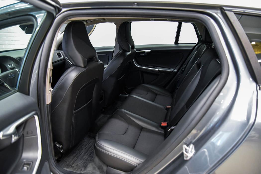 VOLVO V60 Cross Country 2016