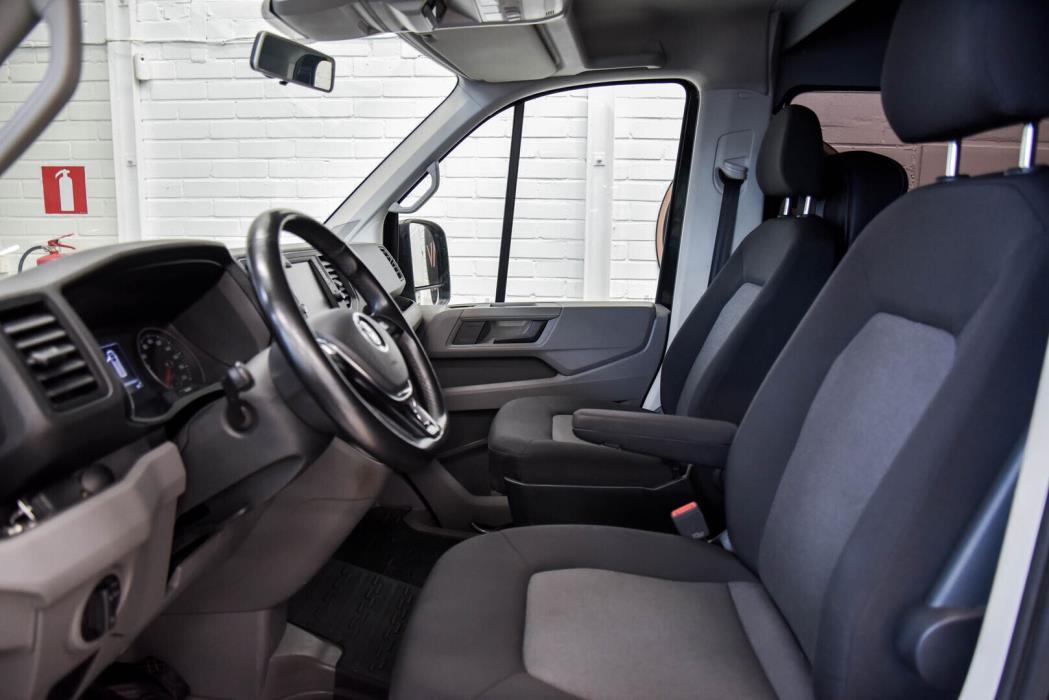 VOLKSWAGEN Crafter 2020