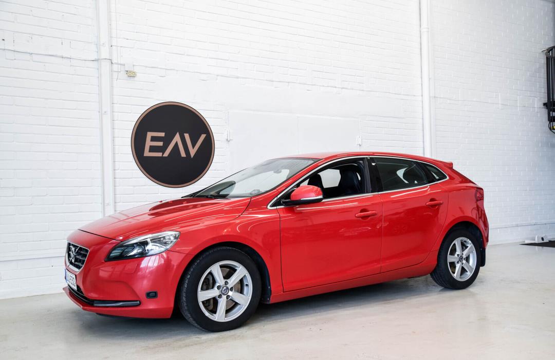 VOLVO V40 2013