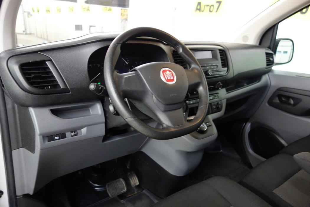 TOYOTA Proace 2023