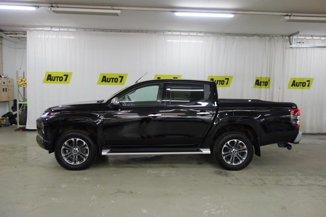 MITSUBISHI L200 2023