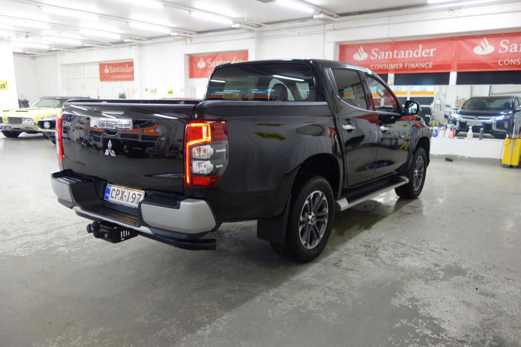 MITSUBISHI L200 2023