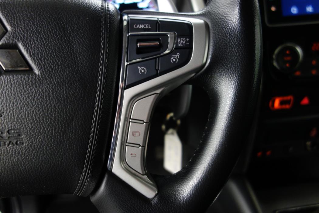 MITSUBISHI L200 2023