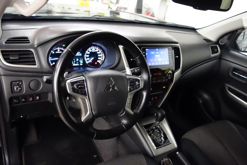 MITSUBISHI L200 2023