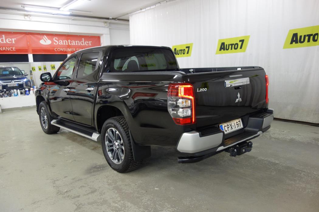 MITSUBISHI L200 2023