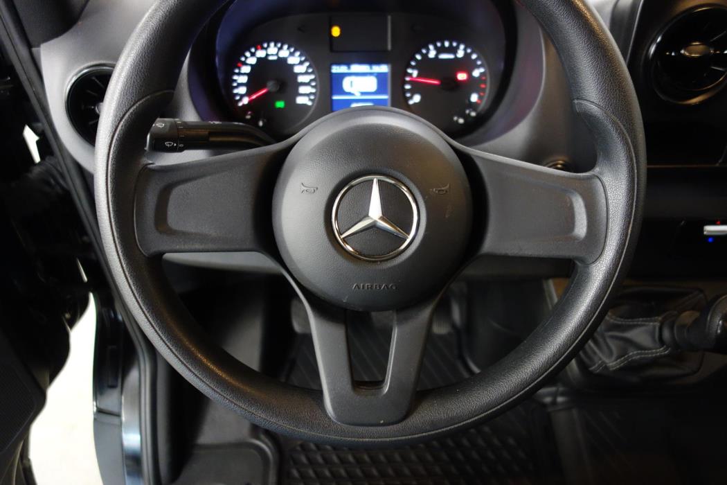 MERCEDES-BENZ Sprinter 2023