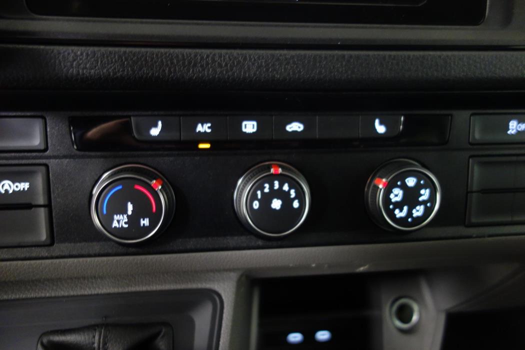 VOLKSWAGEN Crafter 2024