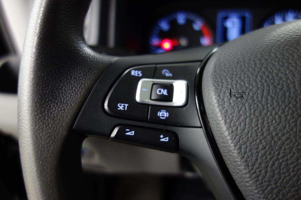 VOLKSWAGEN Crafter 2024