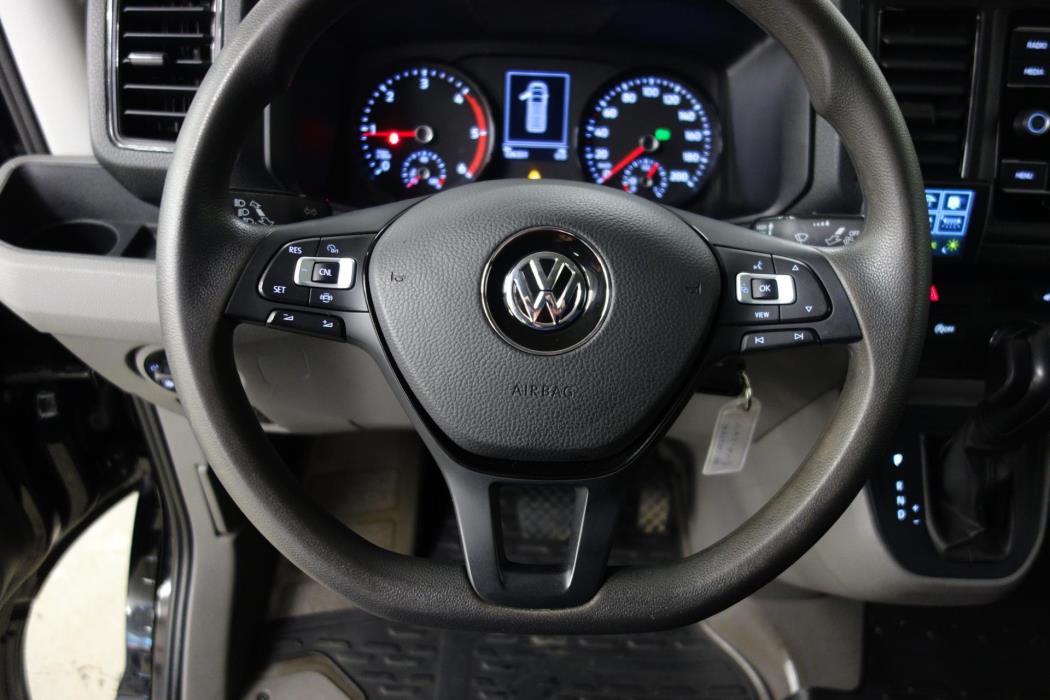 VOLKSWAGEN Crafter 2024