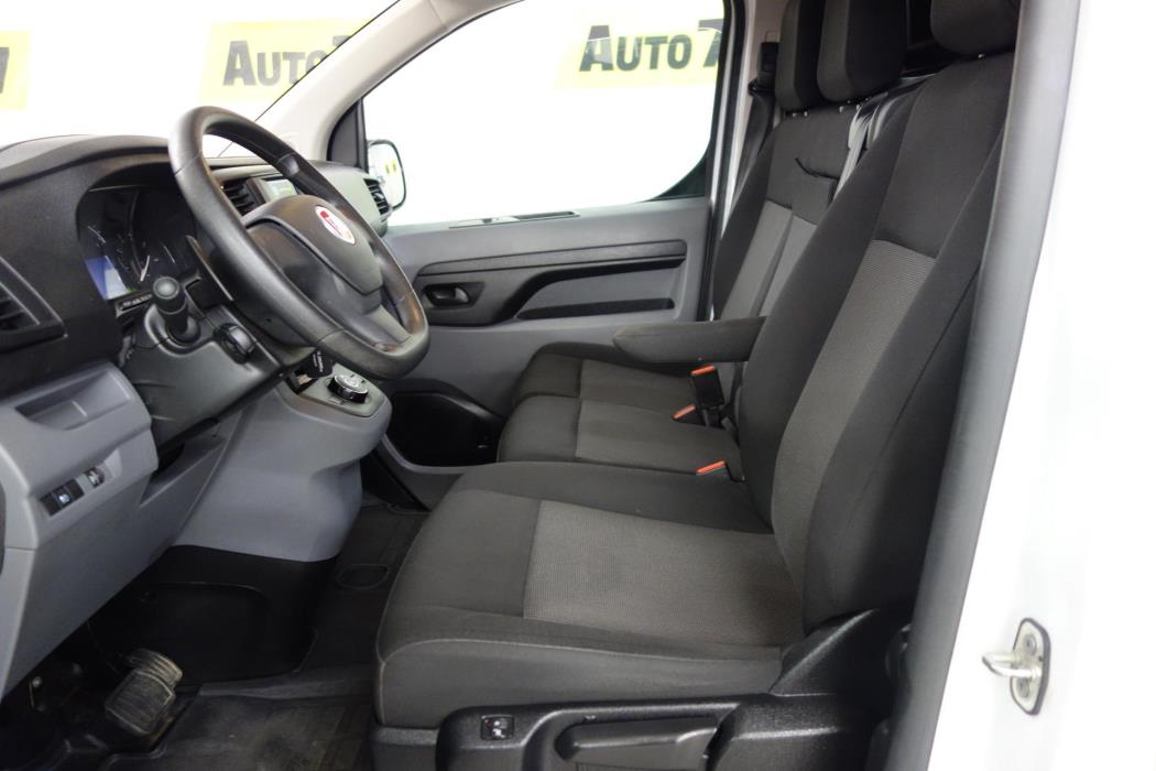 PEUGEOT Expert 2023