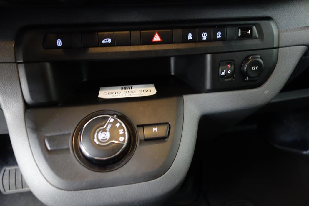 PEUGEOT Expert 2023