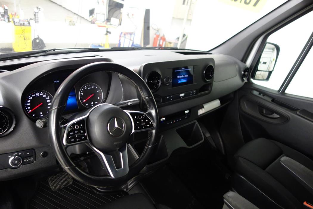 MERCEDES-BENZ Sprinter 2021