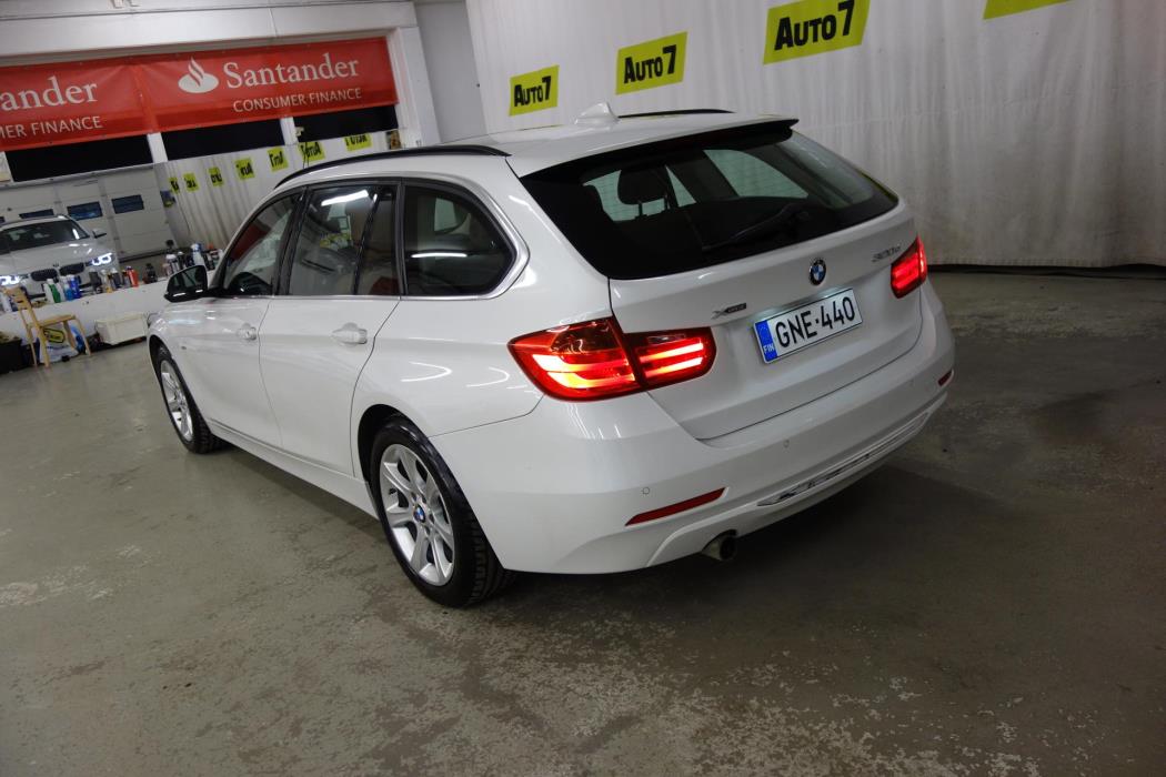 BMW 320 2015
