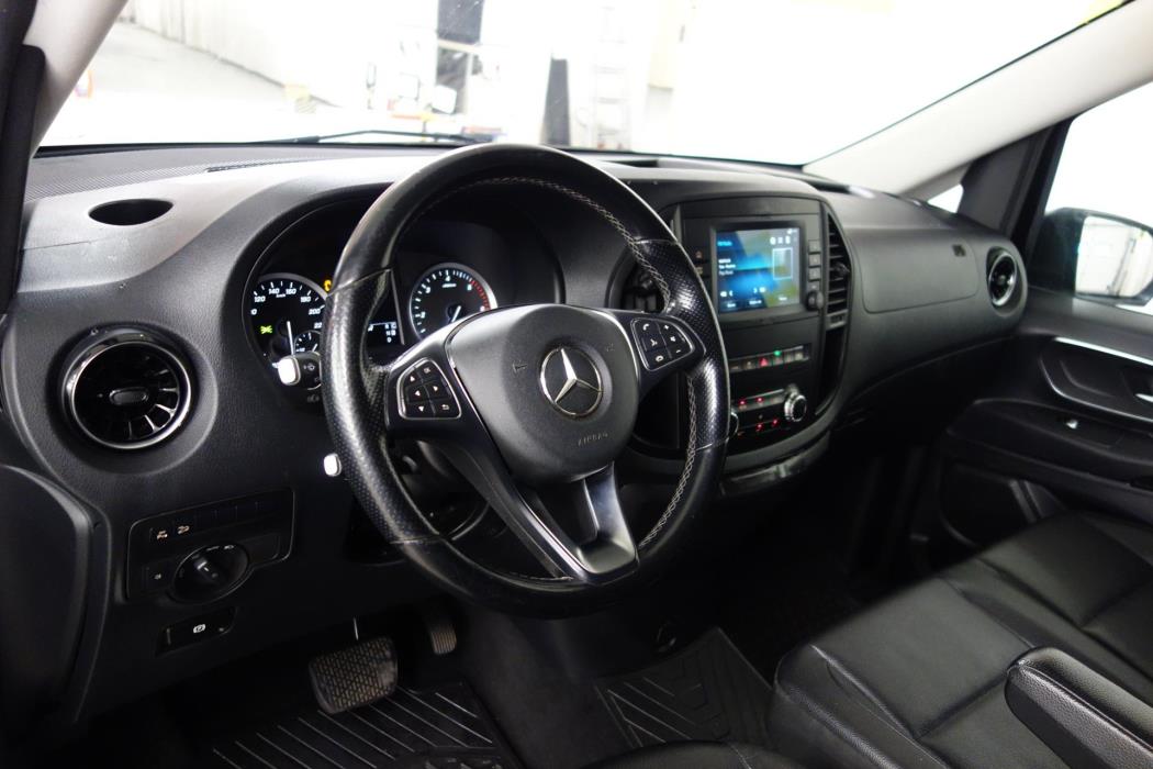 MERCEDES-BENZ Vito 2022