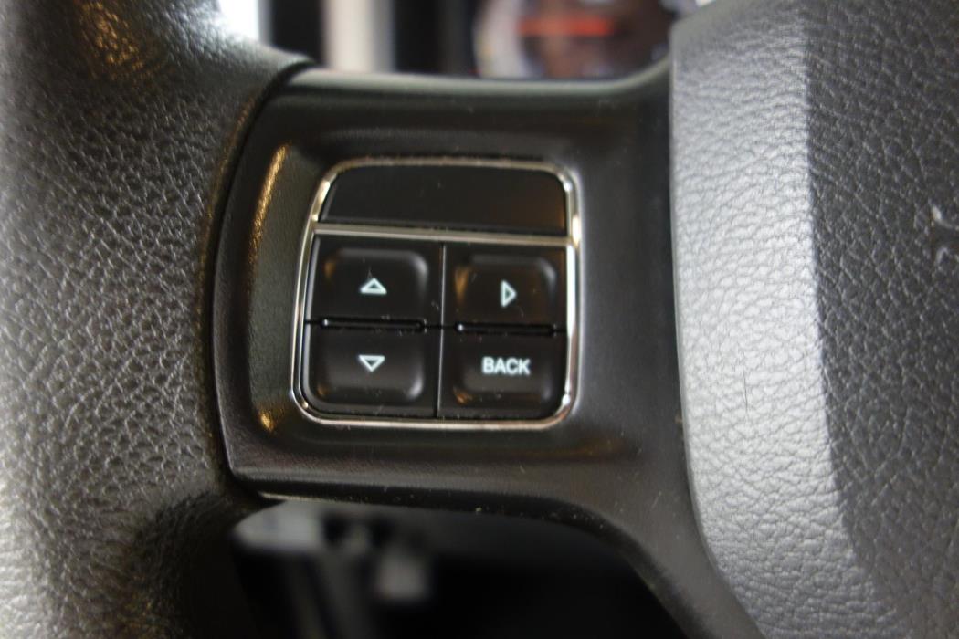 DODGE Ram 2012