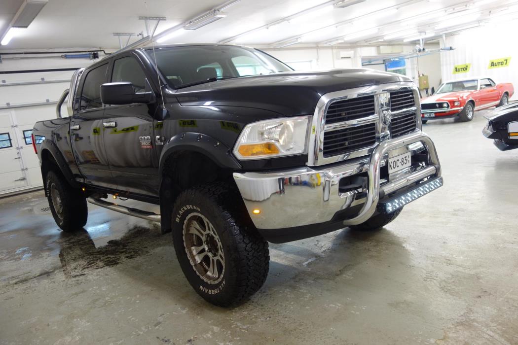 DODGE Ram 2012