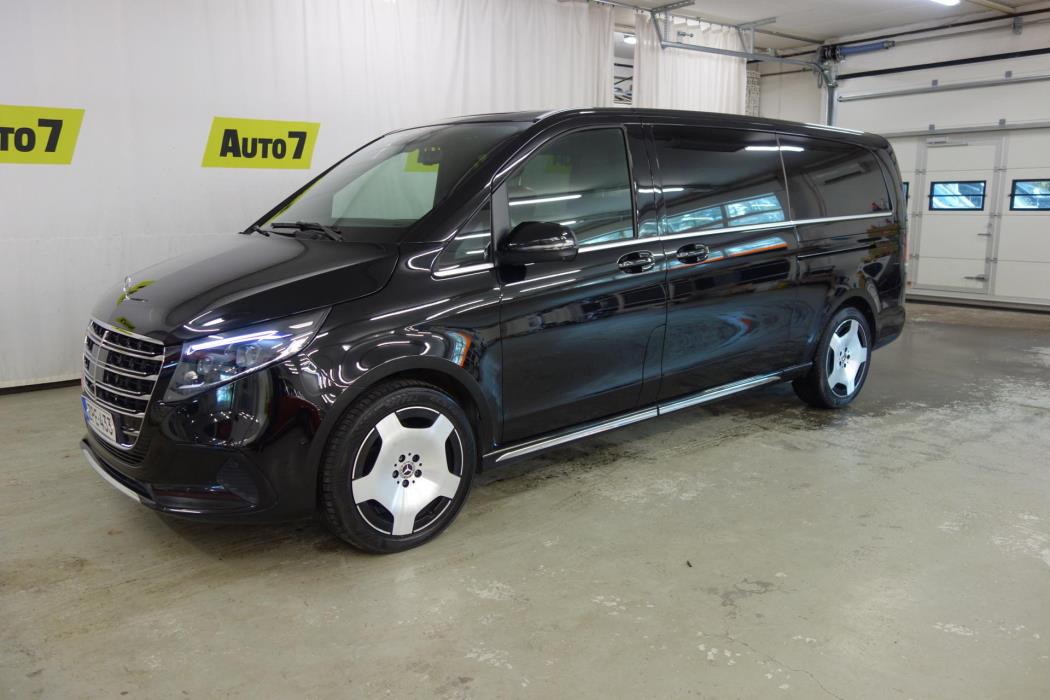 MERCEDES-BENZ V 2025
