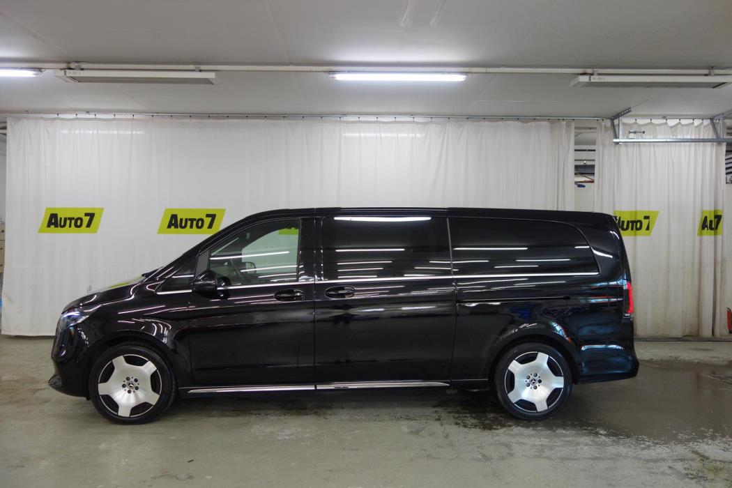 MERCEDES-BENZ V 2025