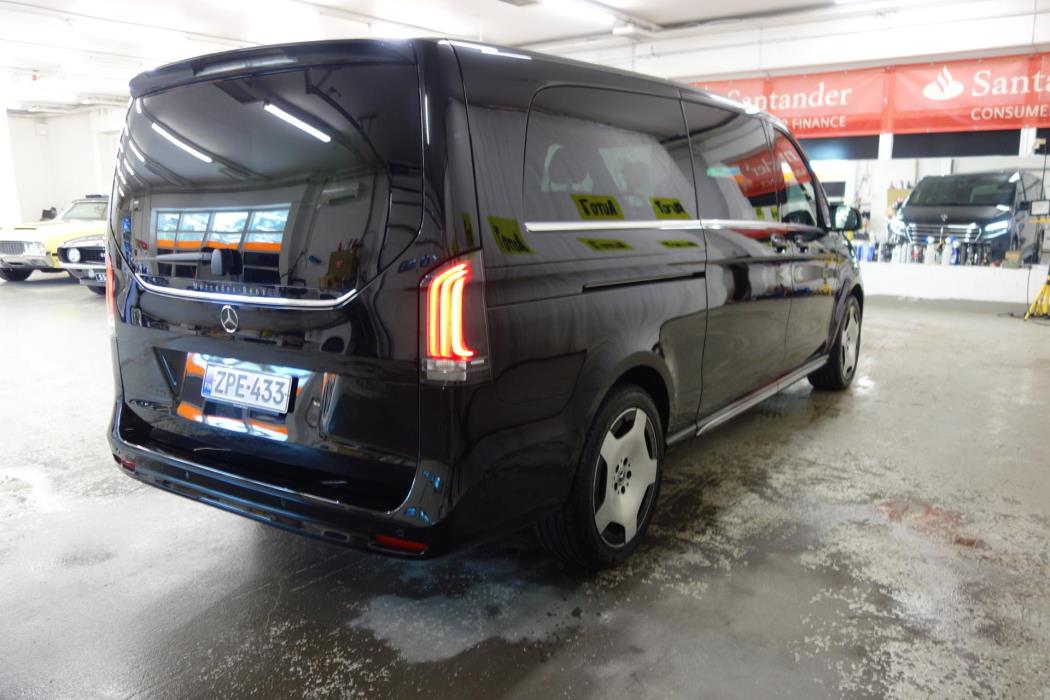 MERCEDES-BENZ V 2025